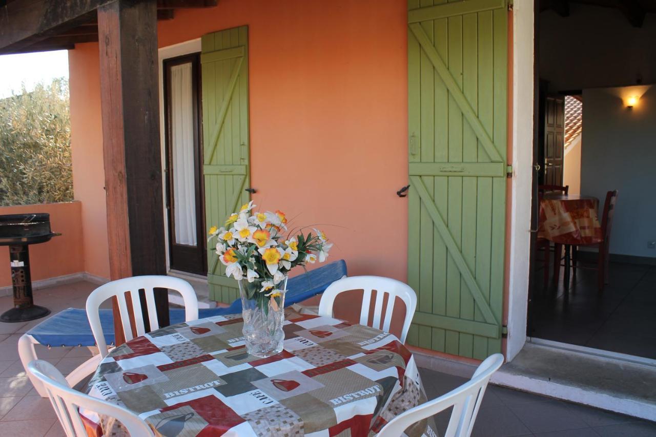 Domaine Le Clos Des Oliviers Sorbo-Ocagnano Exteriör bild
